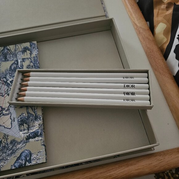 Around the World Dior Notebook Set - Picture 4 of 4